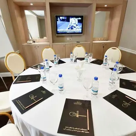 Savoy Luxury Ottoman Palace & Casino 5* Kerínia