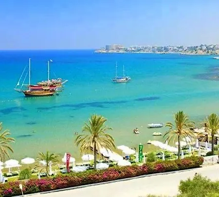 Savoy Luxury Ottoman Palace & Casino Hotel Kyrenia (Northern Cyprus)